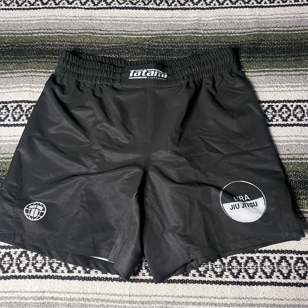 New Tatami Lira Jiu Jitsu BJJ Cut Vent Shorts in Black Size Large